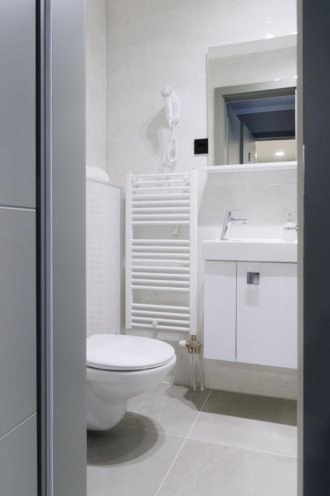 Nobel Apartmani Brčko Buitenkant foto