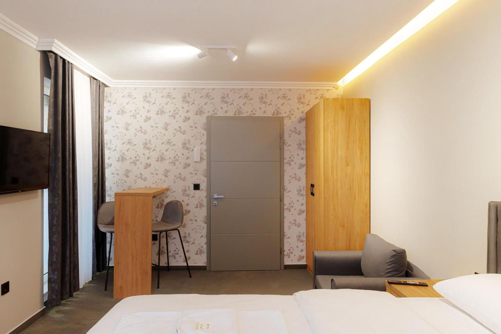 Nobel Apartmani Brčko Buitenkant foto
