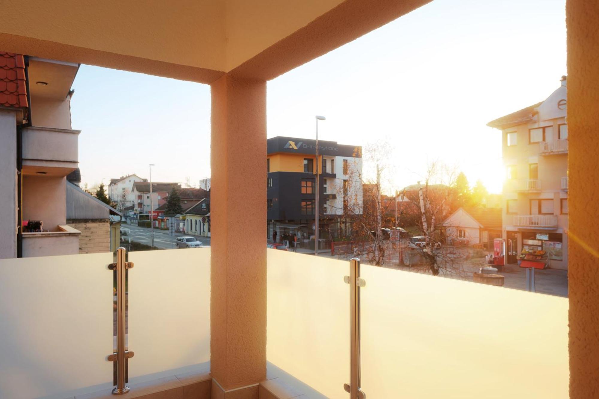Nobel Apartmani Brčko Buitenkant foto